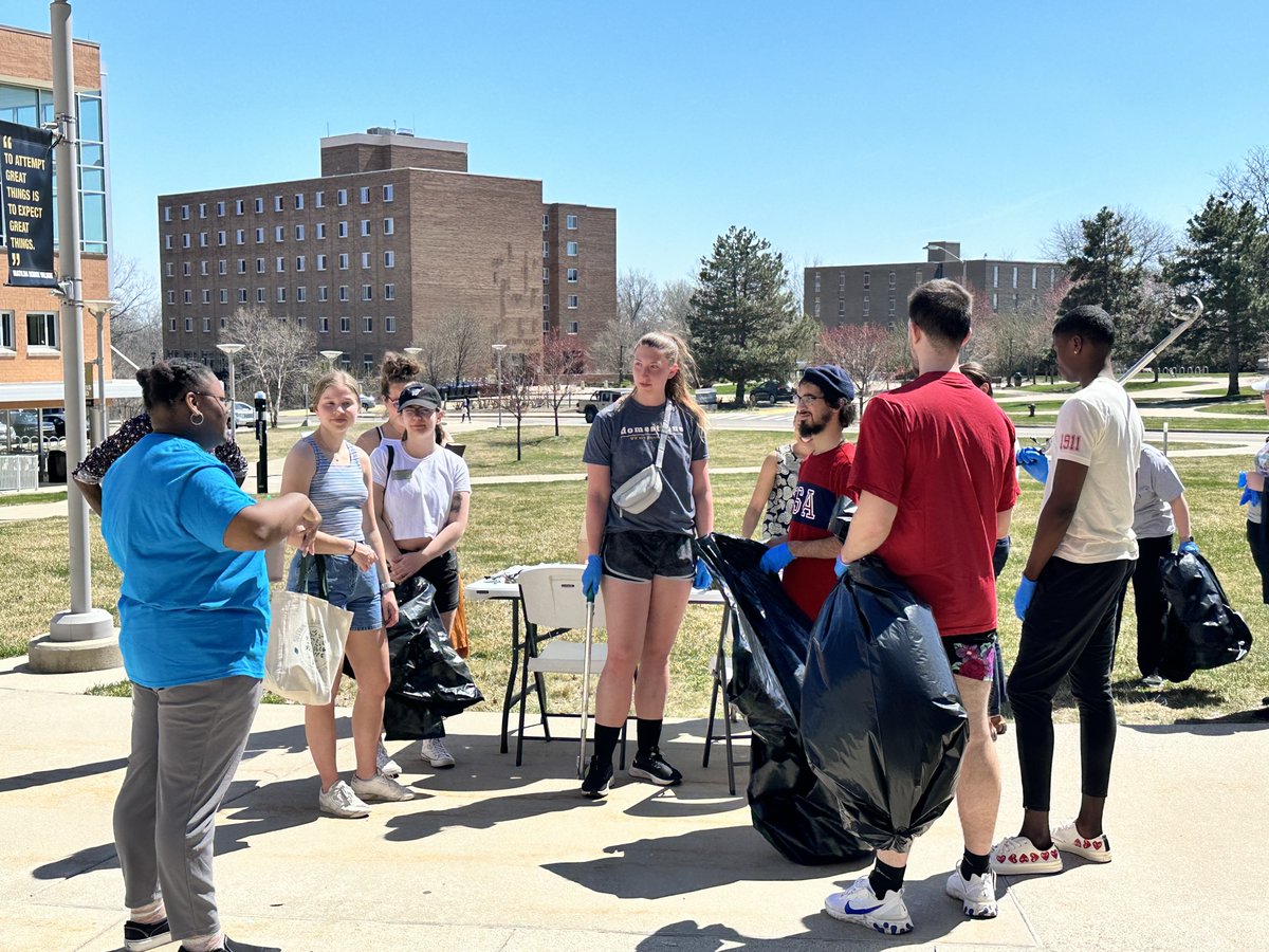 Oakland University Housing tweet media