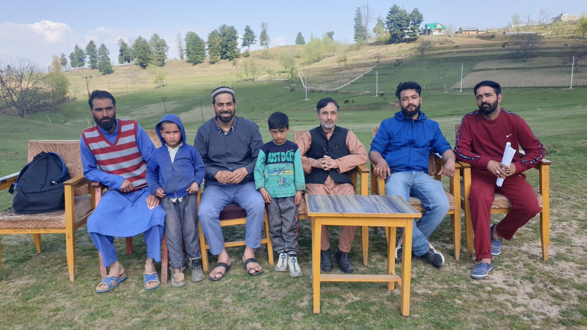 SydFayazBukhari's tweet image. Sports can unite communities &amp;amp; keep our youth away from drugs. Proud to have organized the J&amp;amp;K Aap Ka Haq Aap Ka T20 Cricket Tournament, promoting sports &amp;amp; healthy lifestyle among the youth. Thank you to all who made this possible.
#SportsForUnity #HealthyYouth #SayNoToDrugs
