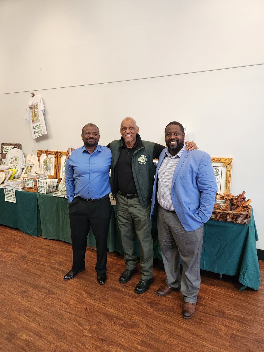 Terry Baker SAF CEO (@safceo) on Twitter photo Connecting with forestry leaders in my travels is a perk of the job. Thankful that the Interim Texas State Forester, Al Davis, and the Forest Supervisor of the National Forests in TX, Kimpton Cooper, accepted my invitation to the TX SAF meeting! <a href="/foresters/">Society of American Foresters</a> <a href="/forestproud/">forestproud</a> Connecting with forestry leaders in my travels is a perk of the job. Thankful that the Interim Texas State Forester, Al Davis, and the Forest Supervisor of the National Forests in TX, Kimpton Cooper, accepted my invitation to the TX SAF meeting! <a href="/foresters/">Society of American Foresters</a> <a href="/forestproud/">forestproud</a>