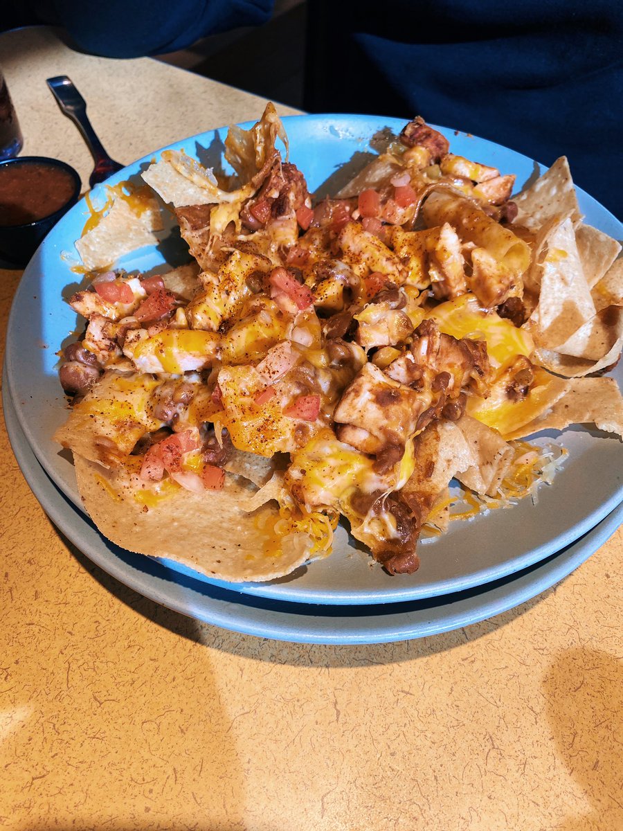 Lunch at @RibCrib before the races tonight! Eating the chicken nachos