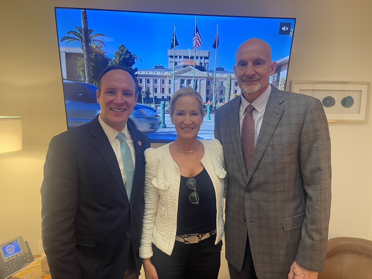 Hotels &amp; motels are not homeless shelters. 

I’m pleased to see #HB2379 pass the Arizona Senate. Next Stop: The Governor

Thanks @AZLTAnews &amp; <a href="/AHLA/">American Hotel & Lodging Association</a> for your support. 

I also met with <a href="/bestwestern/">Best Western Hotels & Resorts</a> CEO Larry Cuculic who shared his insight on how this policy impacts the industry.