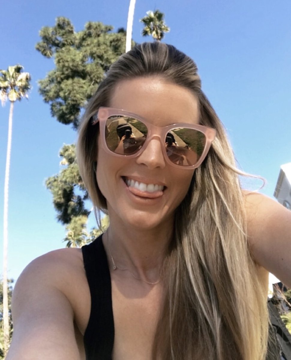 Maria Sansone (@mariasansone) on Twitter photo I’m coming back to Cali! 🌴Save the date! I’ll be signing books at Diesel Bookstore in the <a href="/BrentwoodMart/">BrentwoodCountryMart</a>! Back to my old hang out! hope to see you there! xo
dieselbookstore.com/event/Maria-Sa… I’m coming back to Cali! 🌴Save the date! I’ll be signing books at Diesel Bookstore in the <a href="/BrentwoodMart/">BrentwoodCountryMart</a>! Back to my old hang out! hope to see you there! xo
dieselbookstore.com/event/Maria-Sa…
