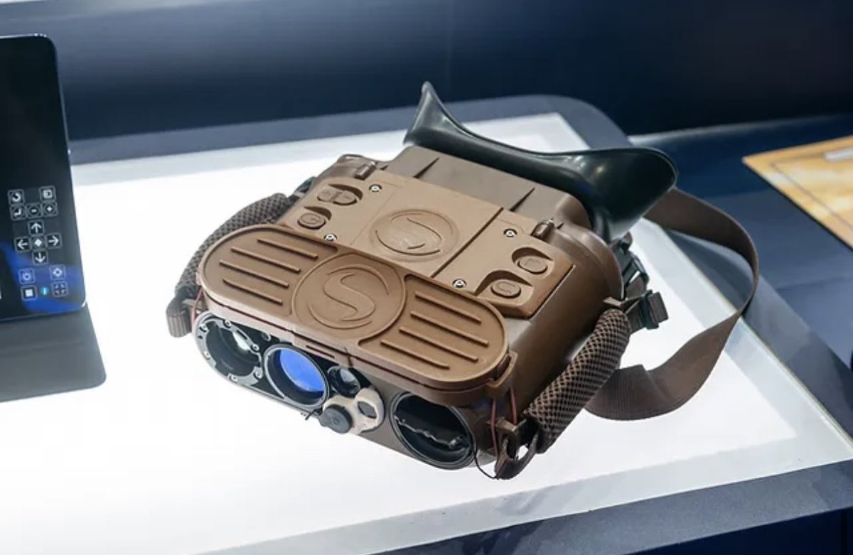 PucaraDefensa's tweet photo. En #LAAD2023 Para encontrar lo que se necesita encontrar - @Safran #Electronics & #Defense
#nvg @marmilbr #rhib #vigy #opv #euoflir #flir
https://t.co/t4SfF4u7y5 https://t.co/LQaNl7WHd3