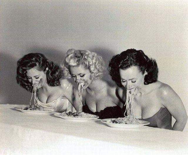 Turgid1M's tweet photo. #IncludeRelyPhotoFormer
You Can Rely On Males Enthusiastically Liking This Photo Of Former Starlets Eating Pasta Without Utensils…😎 https://t.co/ES9f1HkiEN