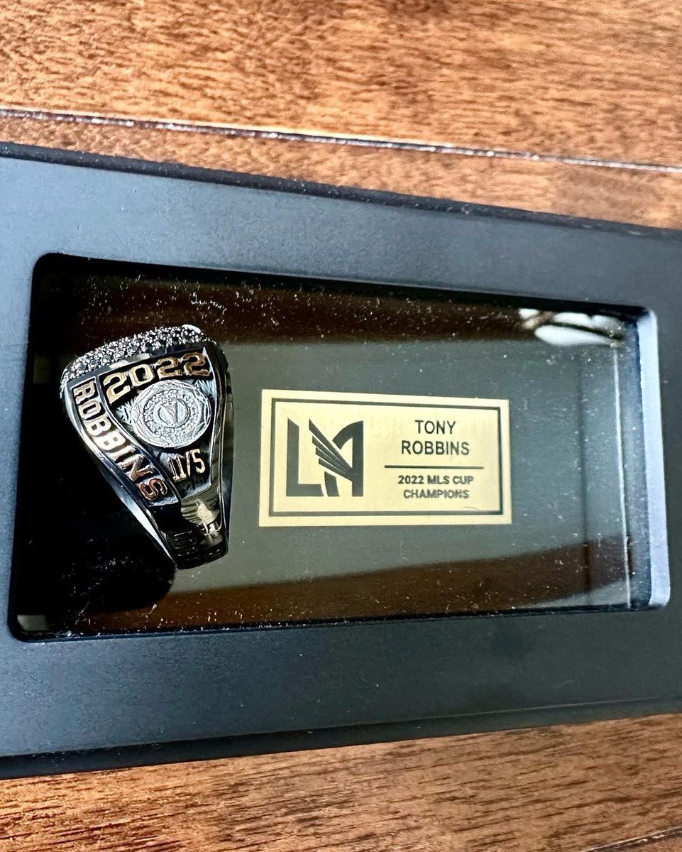 BaronRings's tweet photo. โข@tonyrobbins Ring Ring! ๐๐ โฝ ๐and @LAFC made history when the team won its first-ever MLS Cup in 2022 we've now got our CHAMPIONSHIP RING in hand!
#baron #baronchampionshiprings #baron2023 #champring #championshiprings #lafc #tonyrobbins #OWNYOURMOMENT https://t.co/I1AqUxtThY