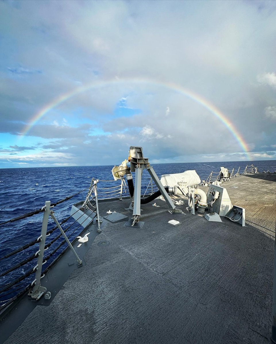 🌈Happy Aloha Friday 🌺
View from the USS Daniel Inouye (DDG 118) !! #GoForBroke

facebook.com/DDG118