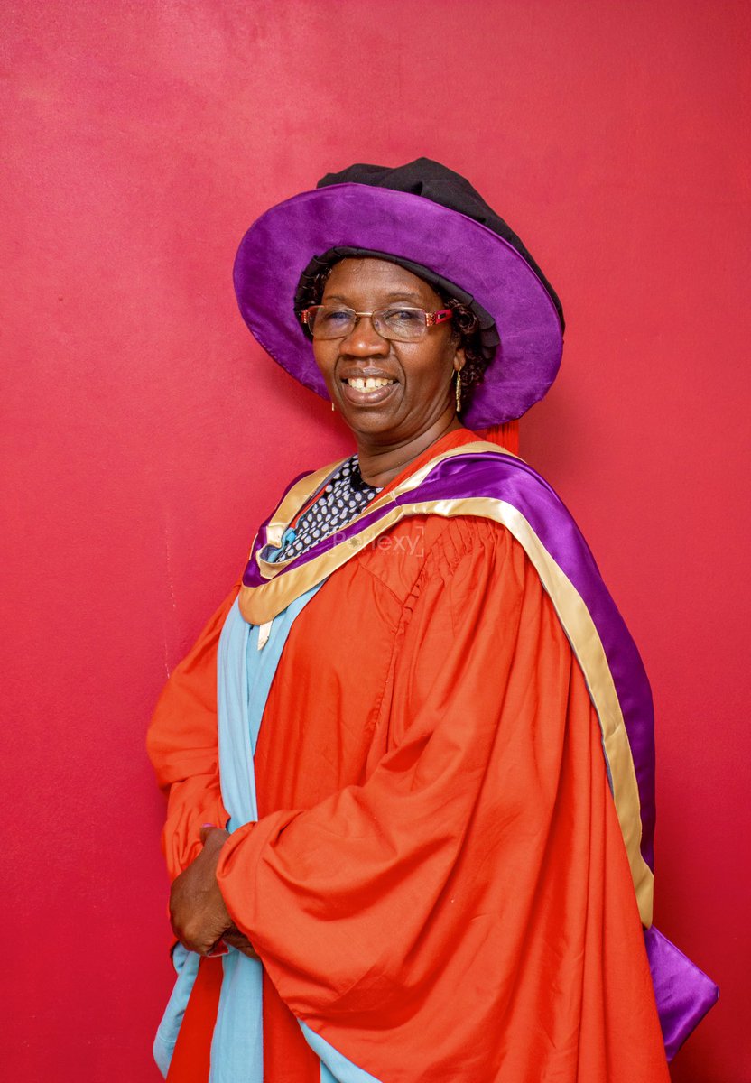 “You can never be overdressed or overeducated.” —Oscar Wilde

#Photography 
#Photographer #graduation #graduationpictures #photo #photogram #photooftheday #instagram #IG #behance #Nairobi #Kenya #Kenyan #portraitphotography #portraits #themedphotoshoot #DocumentaryPhotography