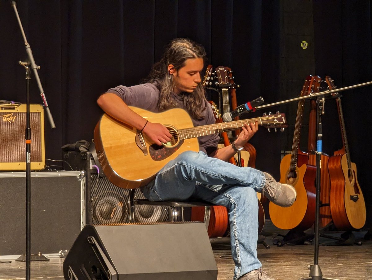 Our guitarists had a terrific day at <a href="/BHSAACPS/">Broadneck HS</a> for the return of the Guitar Festival! Thanks Broadneck Music for hosting! <a href="/MusicAACPS/">MusicAACPS</a>