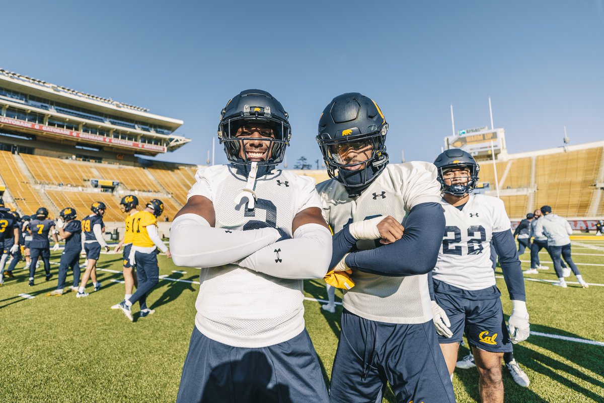 CalFootball's tweet photo. All smiles on the last day of Spring Ball 😄

See you all tomorrow! https://t.co/hvFWu85qtz