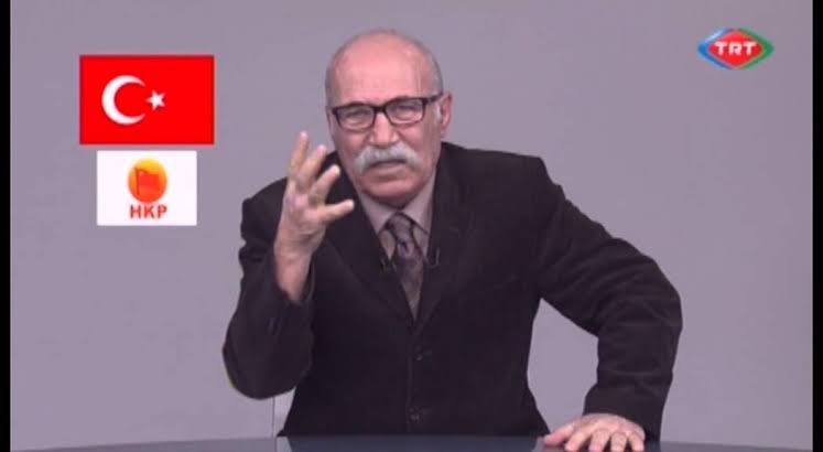 HKP (Halkın Kurtuluş Partisi) genel başkanı Nurullah Ankut dün (13.04.2023) yayınlanan '14 Mayıs Seçimleri, aslında bu iki cephe arasında olacaktır!' isimli yazısıyla adeta tüm sola meydan okudu.⬇️

#halkınkurtuluşpartisi #türkiyeişçipartisi #yeşilsolparti #emekveözgürlükittifakı