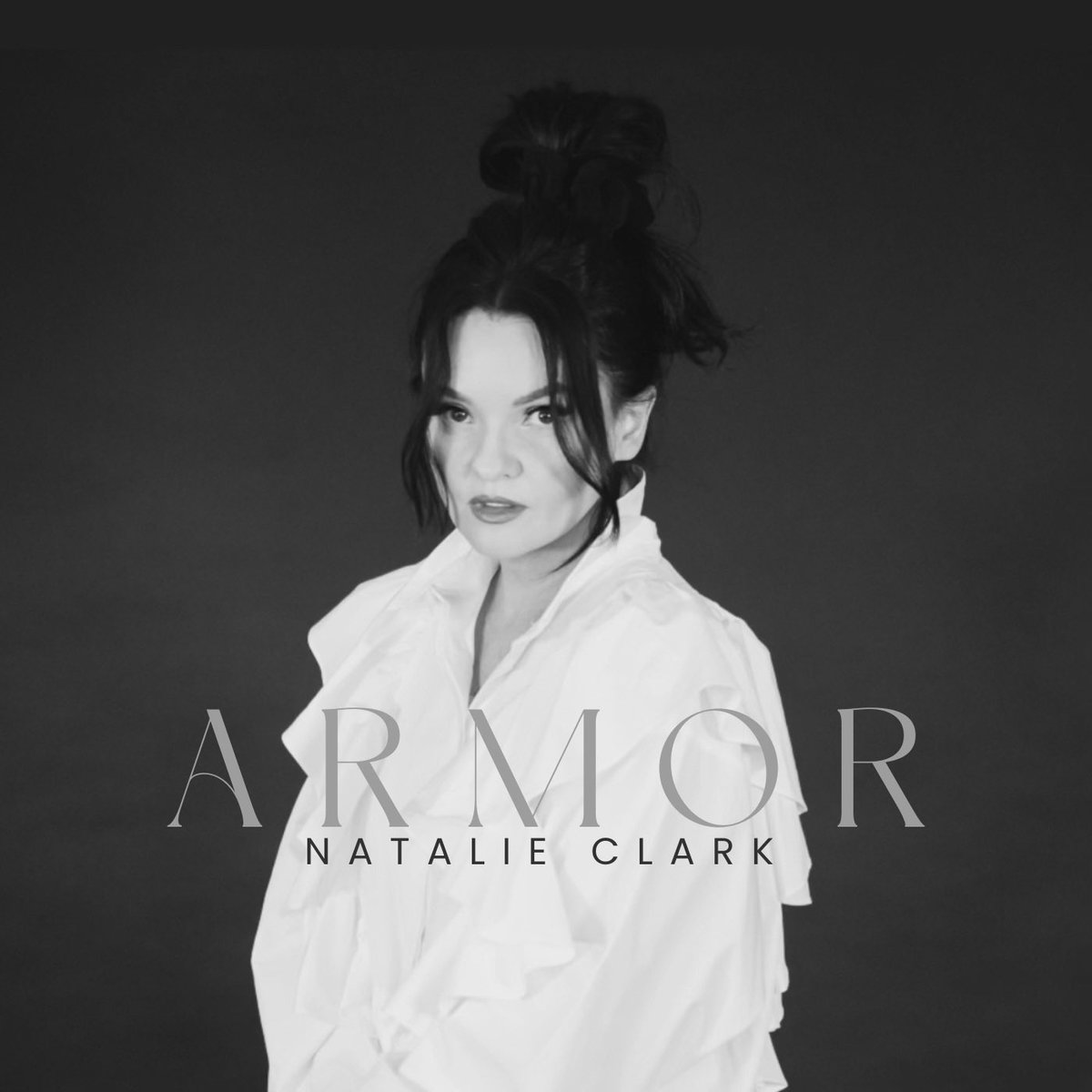 ⚔️ ARMOR ⚔️ …. April 21st 😌🙏🏻❤️
#music #newmusic #armor #newsong #scotland #scottish #scottishsinger #scottishartist #singer #songwriter #singersongwriter