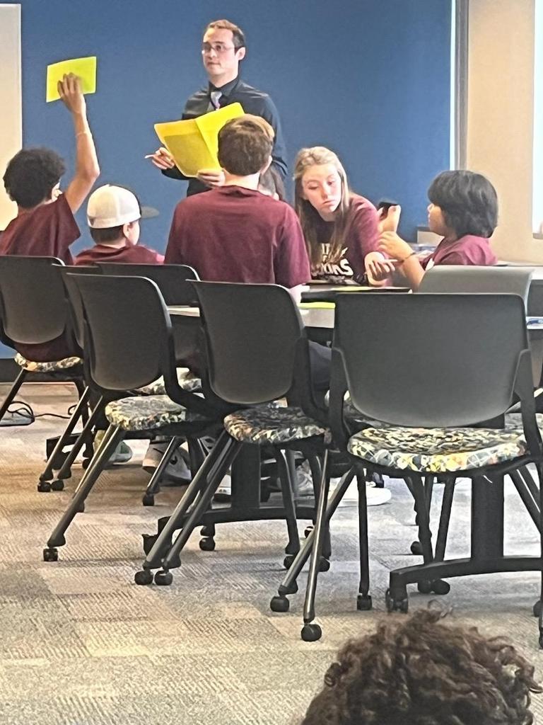 ChilesMiddle's tweet photo. Congratulations to our Battle of the Books & Read to Lead Teams who competed against other SCPS middle schools today. Our Read to Lead Team took 2nd place! Way to go Panthers! πΎβ€οΈπ #PawsUp #AllIn #PanthersRead https://t.co/eyu9Jp72Lb