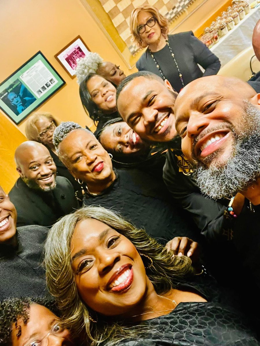 ClarkGeor2's tweet photo. We so enjoyed the preached Word. Lord help y’all. Rev. Fomby, girl 👏🏽❤️👏🏽 https://t.co/dA9fdhBUDH