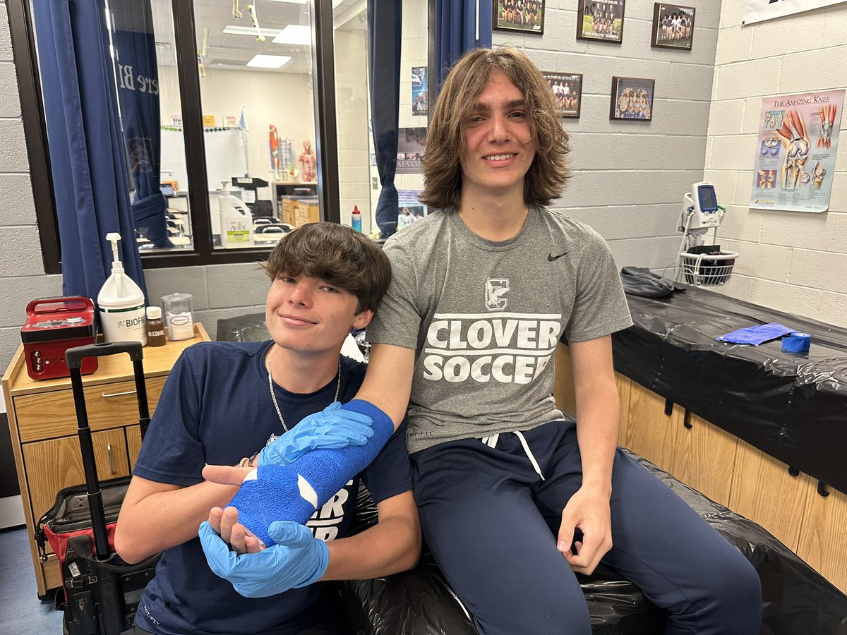 Thank you to Rod Walters <a href="/WaltersInc/">Rod Walters</a> for speaking with our Sports Medicine 2 students this morning about EAP’s. Our students also had the opportunity to practice short arm splinting and casting applications.  🍀🦅⚕️