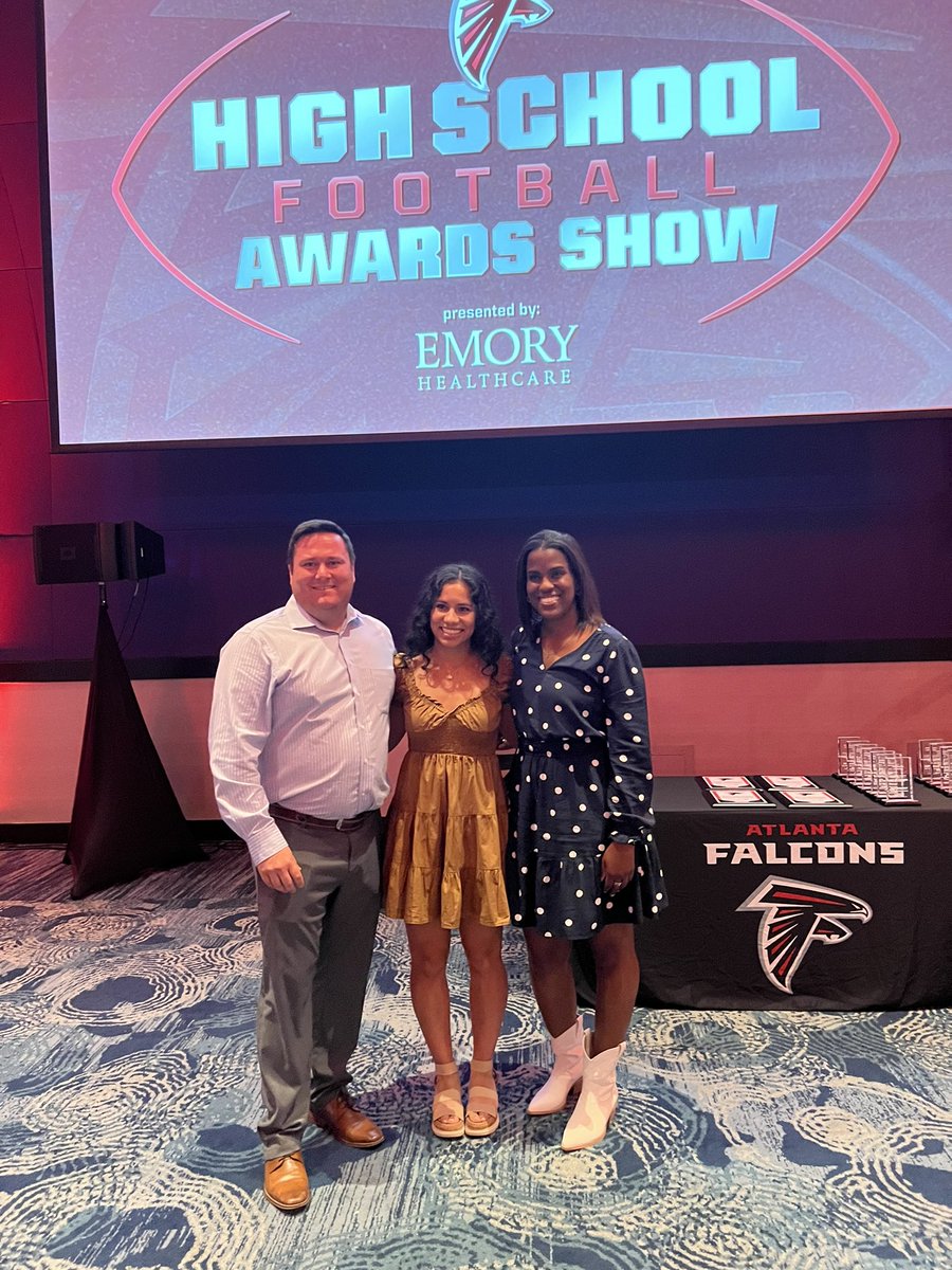 Jmurraschott's tweet photo. I was honored to be celebrated by the @FalconsCR and to represent @HoochGirlsFlag @Hooch_Athletics as a finalist for the Trailblazer Award. It was a great evening with some of GA’s finest athletes, coaches and staff including @depa_michael. Thanks for everything! https://t.co/DBsekv8BZw