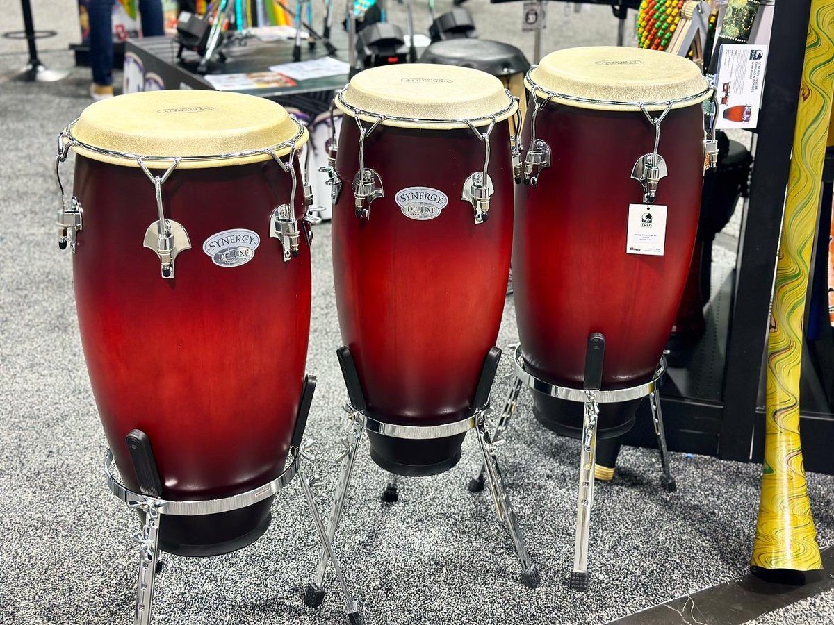 tocaperc's tweet photo. The Toca Synergy Deluxe has a New Finish “Wine Burst”.
Visit us at Booth #7615
#tocapercussion #namm23 #thenammshow #somosfamilia #justplay #synergydeluxe #newfinish https://t.co/3HQhS4JbiF