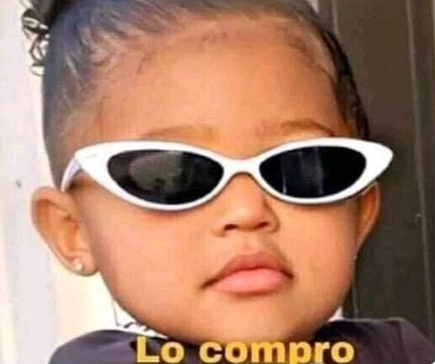 Flantasma1's tweet photo. Cuando recién cobro y veo algo totalmente innecesario para mi vida https://t.co/Nry8mXICoV