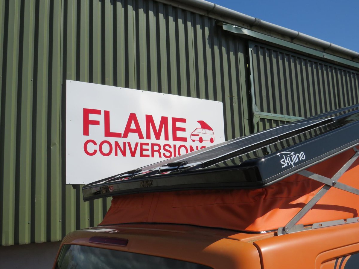 FlameConverts's tweet photo. Another beauty to leave us this week🧡

T5lwb Skyline Roofs Aurora in gloss black and matching orange scenic canvas🍊
 
Bi-Fold bed and Sliding cover🛏️

Solar panels also added🔥 https://t.co/g5LKN3kojm