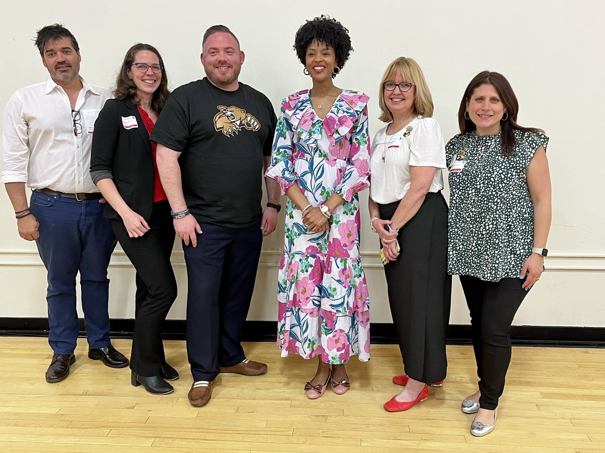 CaldwellUniv's tweet photo. Honored to welcome @DrChrisMD to campus for Caldwell's second annual Social Justice Symposium. Students, faculty, and staff got a big dose of inspiration today. #socialjustice https://t.co/iLp4ReDjzx