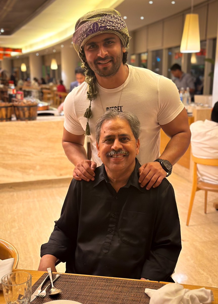 Shoaib_Ibrahim1's tweet photo. Khud kamane laga toh samajh aaya, Baap ne Baap ka kirdar kaise nibhaya. ❤️ https://t.co/itF5Fss19P
