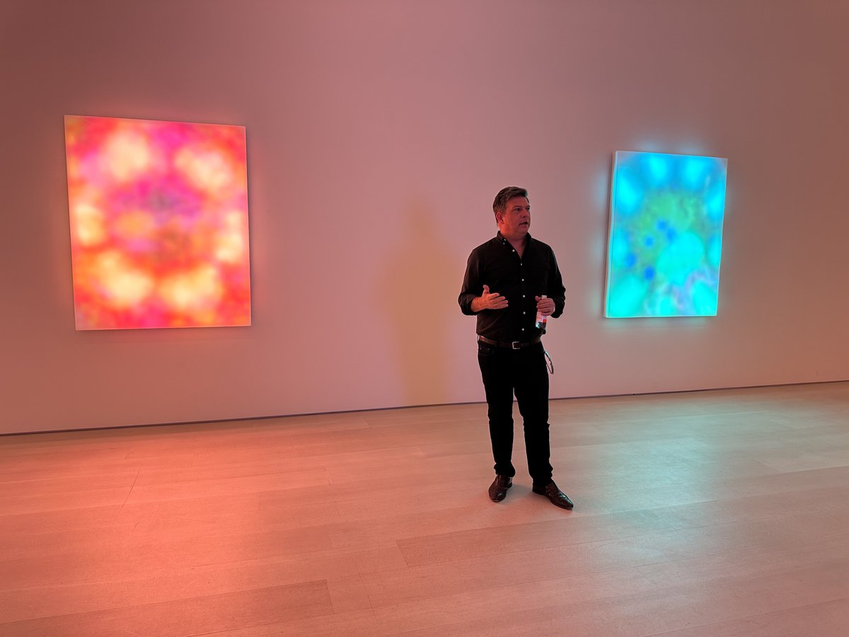 outland_art's tweet photo. Today, @VillarealStudio tours his current exhibition ‘Interstellar’ at @PaceGallery in New York ~
#CosmicReef #CosmicBloom https://t.co/l10gs6X5lI