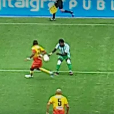 22 fechas duró la sanción a Nicolas Gallo por inventarse este penal a favor del verde en un Pereira Nacional. 

¿Saben donde lo van a probar después de 6 meses? Si, en el #Cali - #Union de mañana. 

Impresentable.