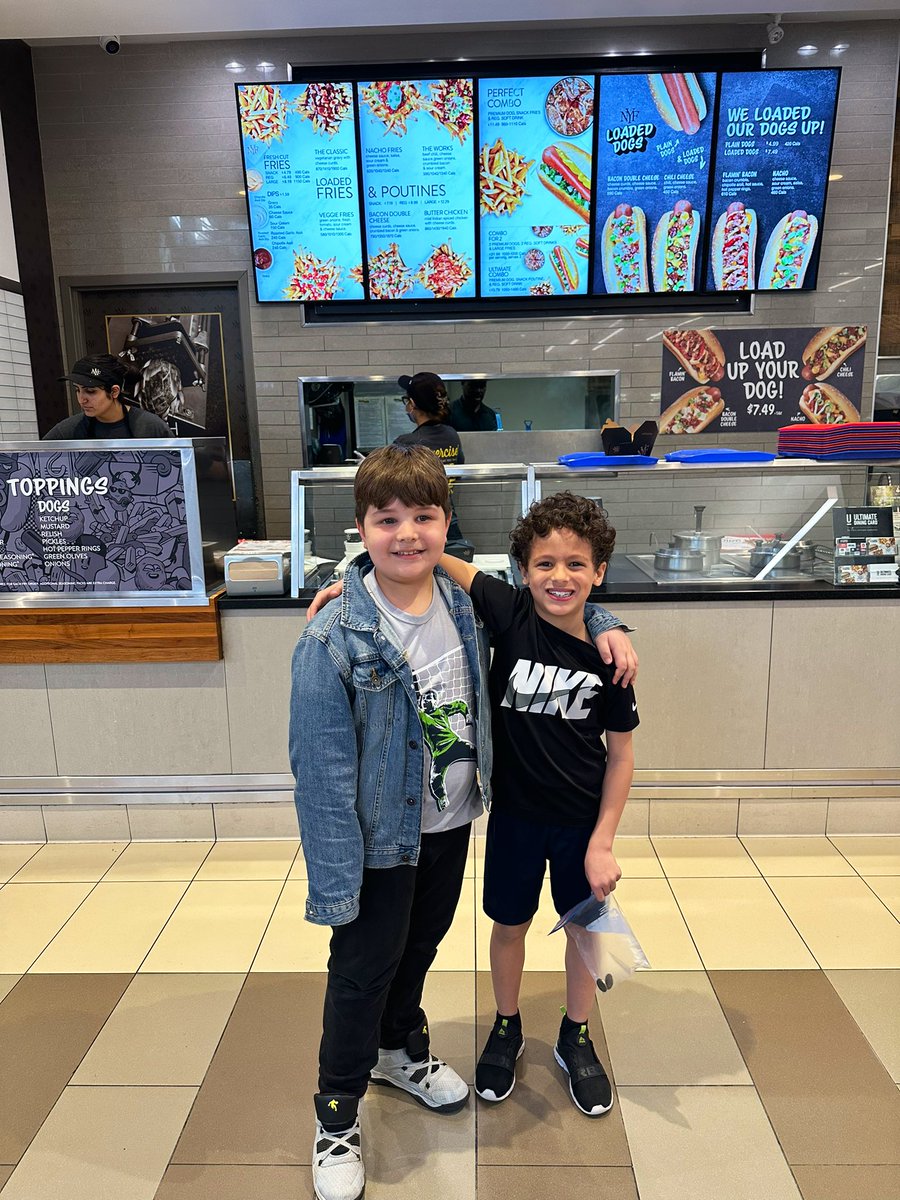 MsNYarra's tweet photo. To add authenticity to our Field Trip, my Gr. 2/3s used their Financial Literacy 💸💰skills to buy food/drinks that they couldn’t wait 2 try! We’ve been discussing treats like bubble tea🧋, frozen yogurt🍦, & @NewYorkFries in our class! #AuthenticMath @vaughan_mills @LDCToronto🤖 https://t.co/fGFk4apEkH