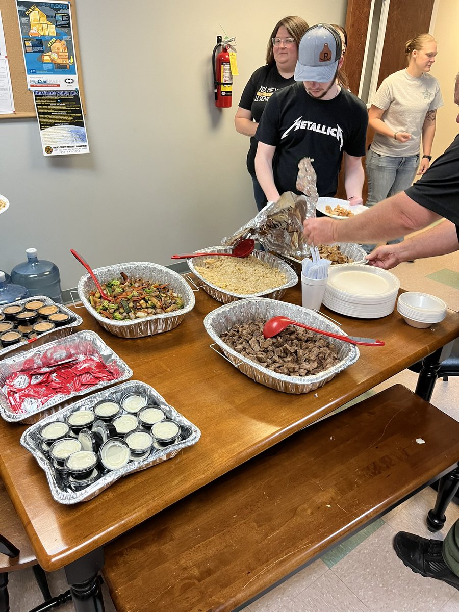 HCSO_FL's tweet photo. We closed out National Public Safety Telecommunicators Week with a lunch honoring our top notch communications crew!

Holmes County first responders count on these professionals 24/7 to direct them safely to citizens in need, and relay important information as quickly as possible https://t.co/CIaJ4zqwtm