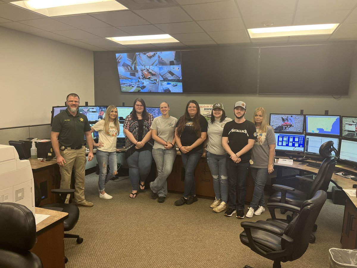 HCSO_FL's tweet photo. We closed out National Public Safety Telecommunicators Week with a lunch honoring our top notch communications crew!

Holmes County first responders count on these professionals 24/7 to direct them safely to citizens in need, and relay important information as quickly as possible https://t.co/CIaJ4zqwtm