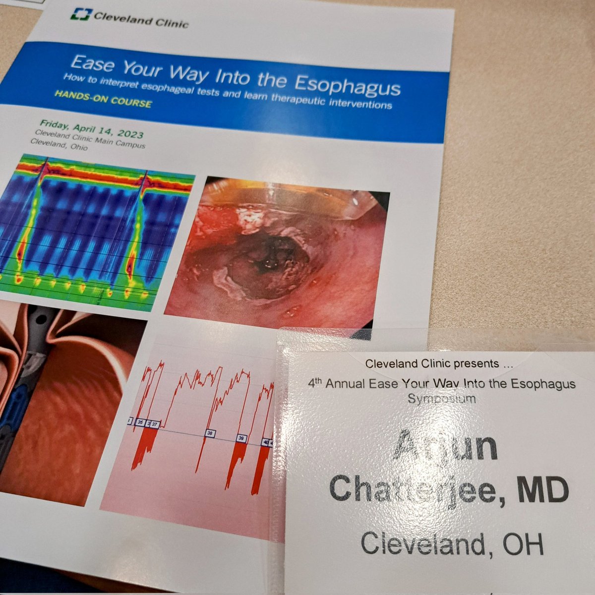 Chatterjee_MD's tweet image. Got a chance to learn about esophageal diseases/management. 

Grateful to Dr. Prashanti Thota for letting me &amp;amp; @AbelJosephMD join. 

Pleasure learning about Barrett's, GERD surgery, ESD/EMR, pH testing, manometry from @YiQin9 @MadhuSanakaMD #Beveridge @GooseDocMD #ccfgifellows