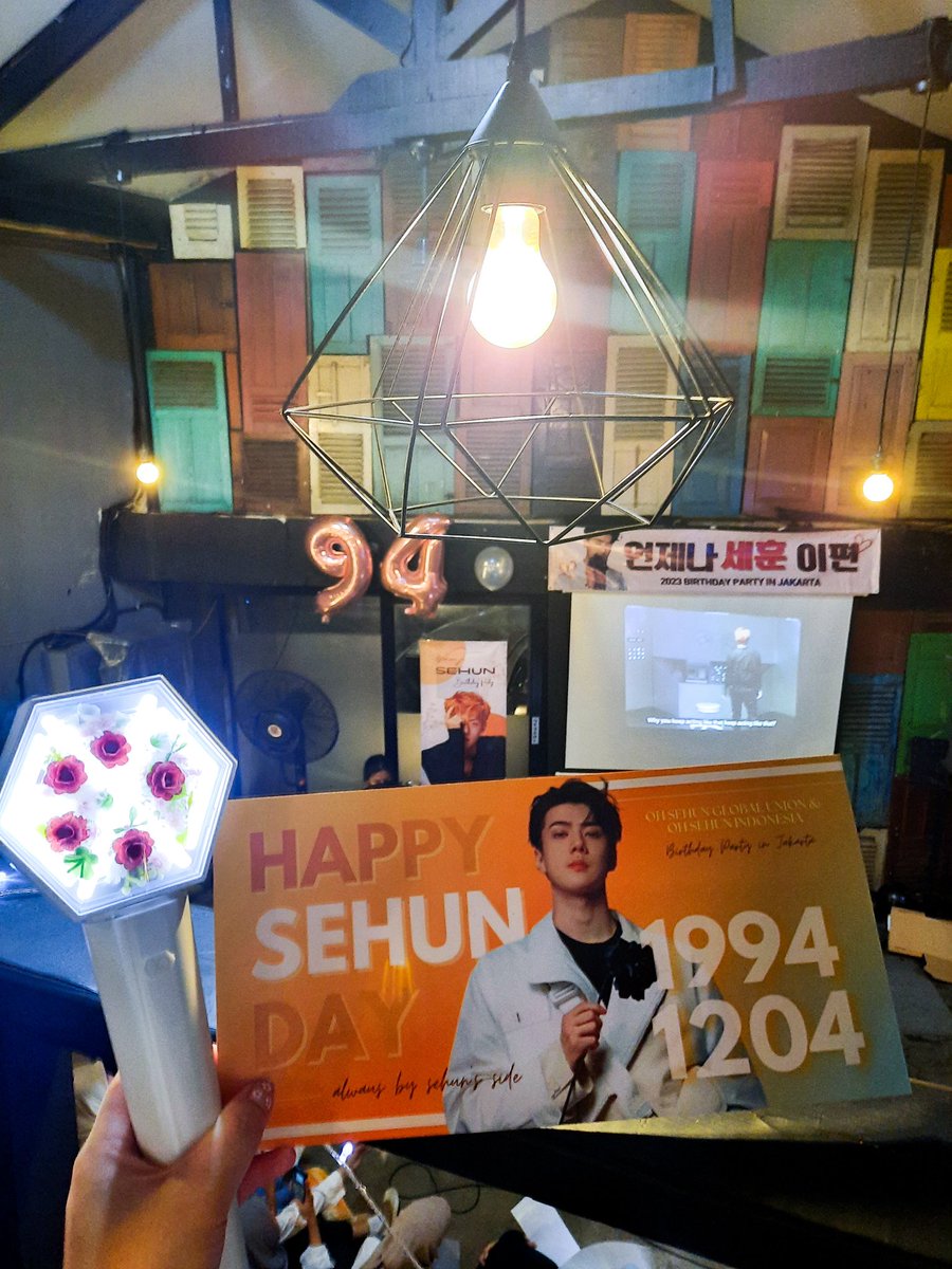 stevanijoe14's tweet image. OH SEHUN Birthday Project in Jakarta held by
@OhSehunGlobal @xunqi_indonesia 
Thank you for the Project,
We had so much fun !

HAPPY BIRTHDAY SEHUN 🧡
#SEHUN #세훈  #30thSpringWithSEHUN  #HappySEHUNDay