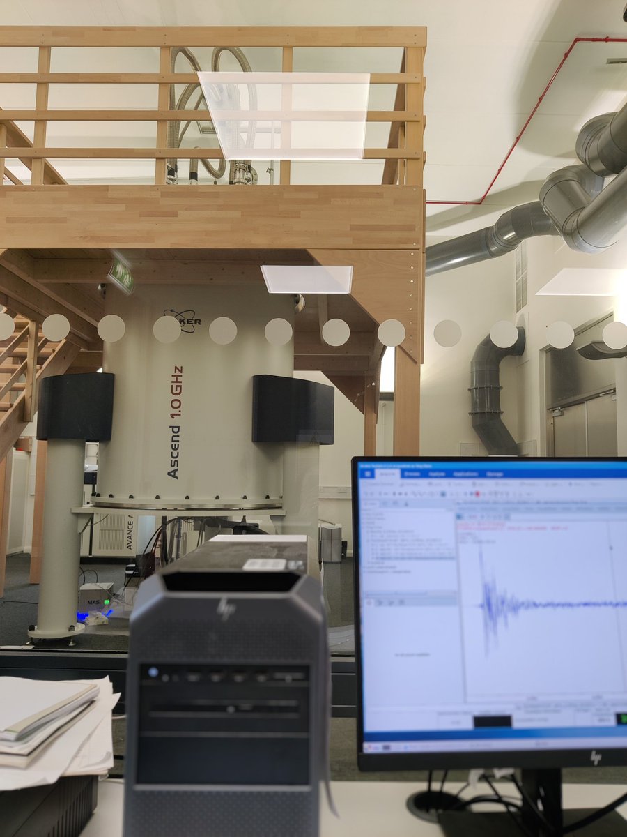 wingyingchow's tweet photo. Running some extracellular matrix samples made by @AnanyaSingh97 on the @NrfHf 🧲 #NMRchat #theMatrixisEverywhere https://t.co/l9KDl97oou