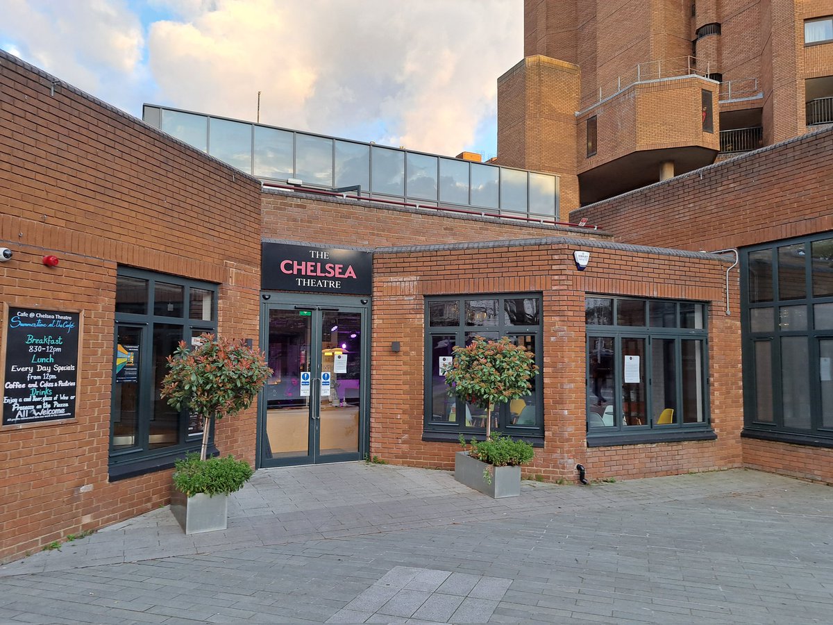 NickMouton's tweet photo. Yesterday I discovered the @ChelseaTheatre when I went to see @OnlyWhitePlay. It's a really lovely big space with a lot of great staging options. A nice new #theatre to add to the list! #London #fringetheatre https://t.co/EwrUuCoY81