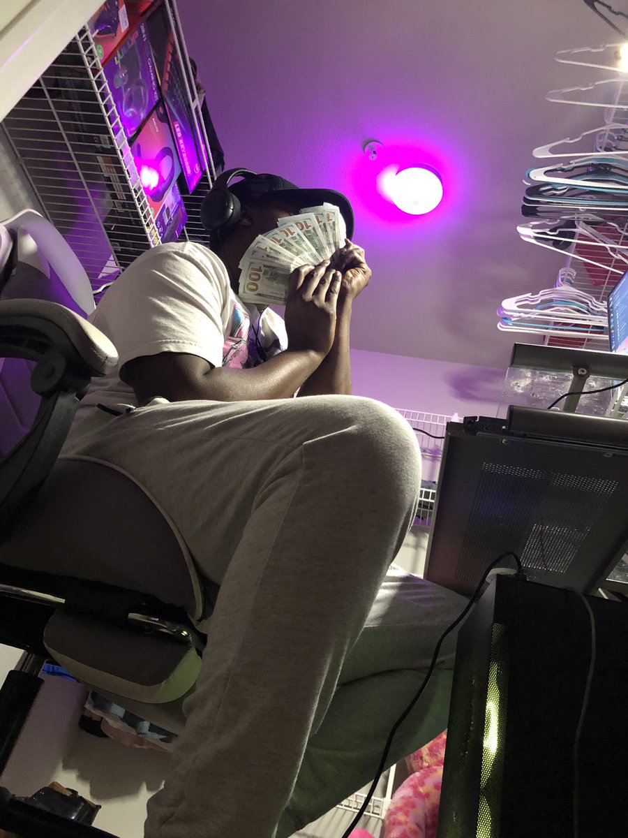 its_tha_Hawk's tweet photo. Pc Gaming got me lit &amp; keep me outta bull___ #PCGaming #FiveM #GTA5 #StreamingGamer https://t.co/YmbrOGVIHn