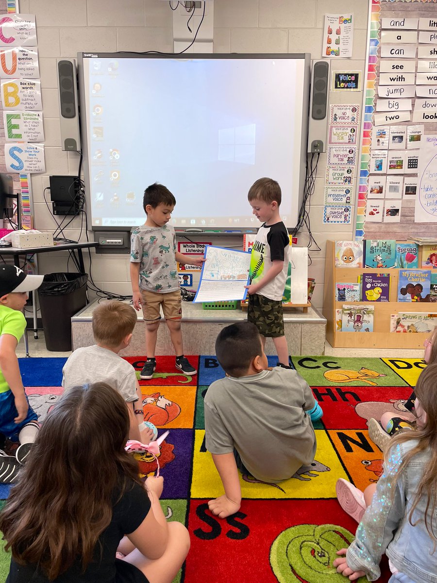 Kindergarten students were so proud to share their partner research projects about their favorite seasons! <a href="/MissJozwiak/">Jenni Jozwiak</a> <a href="/SpringHillsSD12/">Spring Hills School</a> #ProudToBeD12