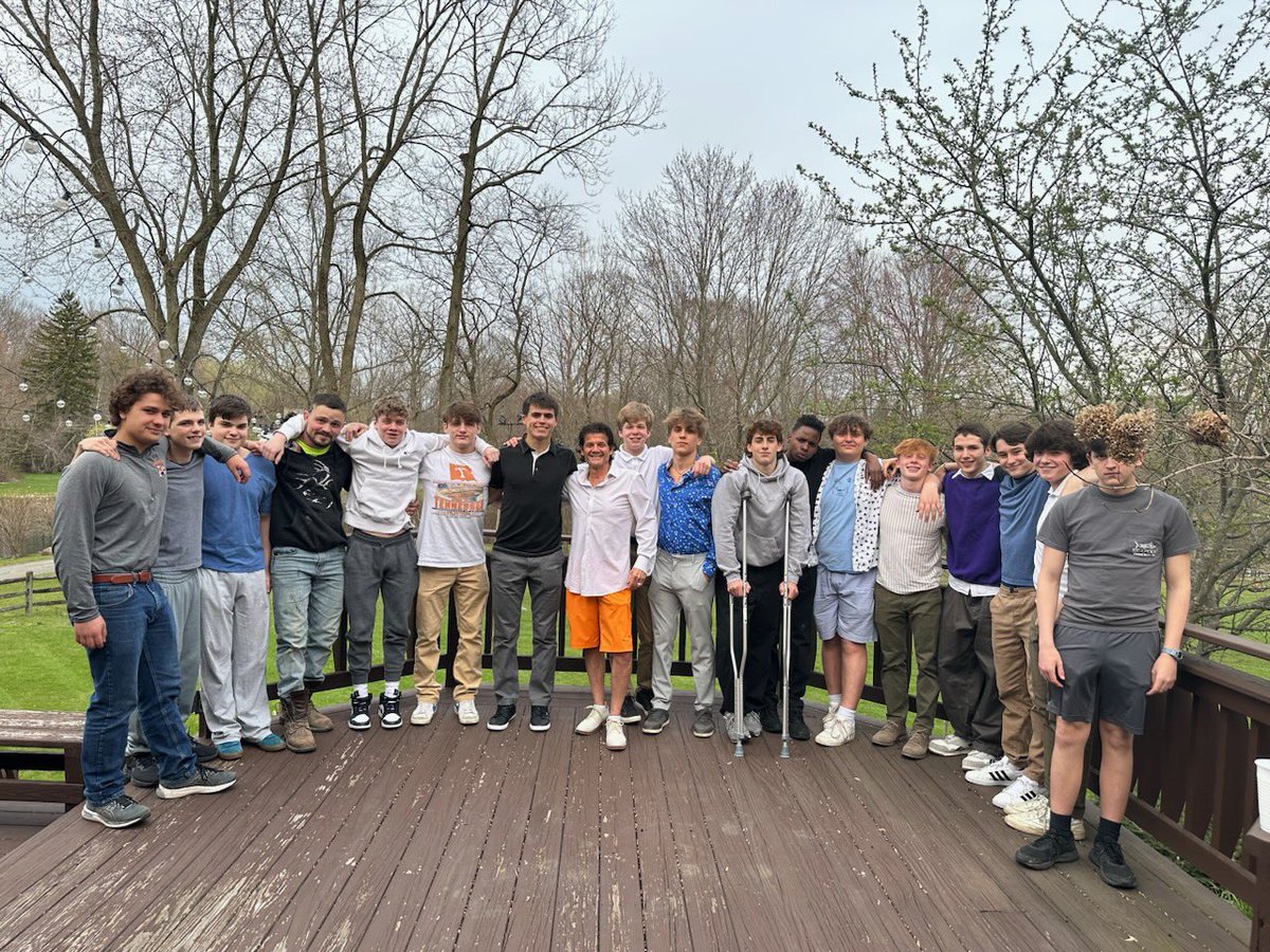 ChagrinWrestle's tweet photo. Our end of year party! https://t.co/KhoulpJJuK