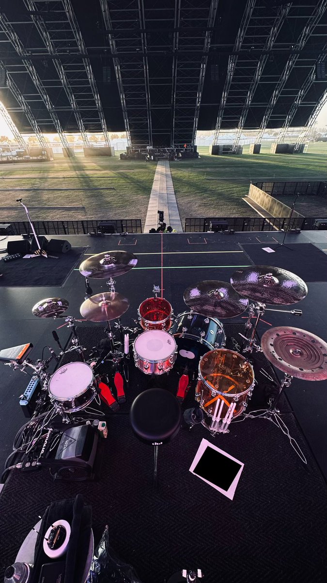 Tonight. 6:45pm PST. Coachella live stream. youtube.com/watch?v=P8T81_…