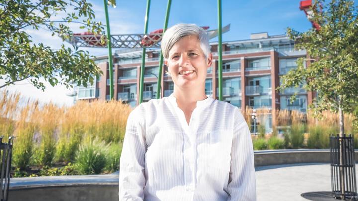 Former #YYJ mayor and @UVicHistory alumna Lisa Helps received a Presidents’ award at the #UVicAlumniAwards last night. We're #HumsProud to see her commitment to equity and inclusivity honoured this way! Read more about it here: uvic.ca/event/distingu…