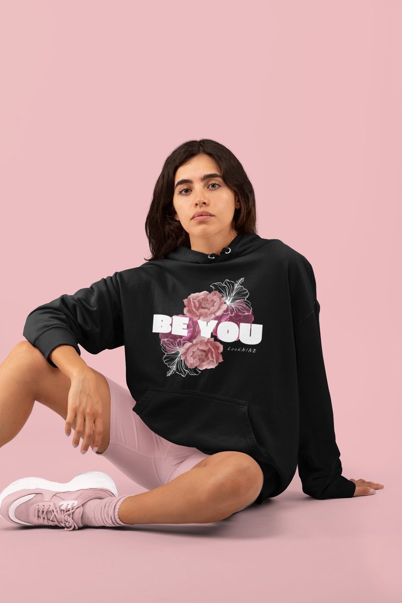 Flowers and fashion? Yes, please! The new Floral Be You design is just what you need. Add some flower power to your wardrobe today!!! 🌼🌸

Shop Now looknine.creator-spring.com

#looknine #springvibes #floraldesign #apparelbrand #flowers #flowerpower #bloomingfashion #gardenstyle