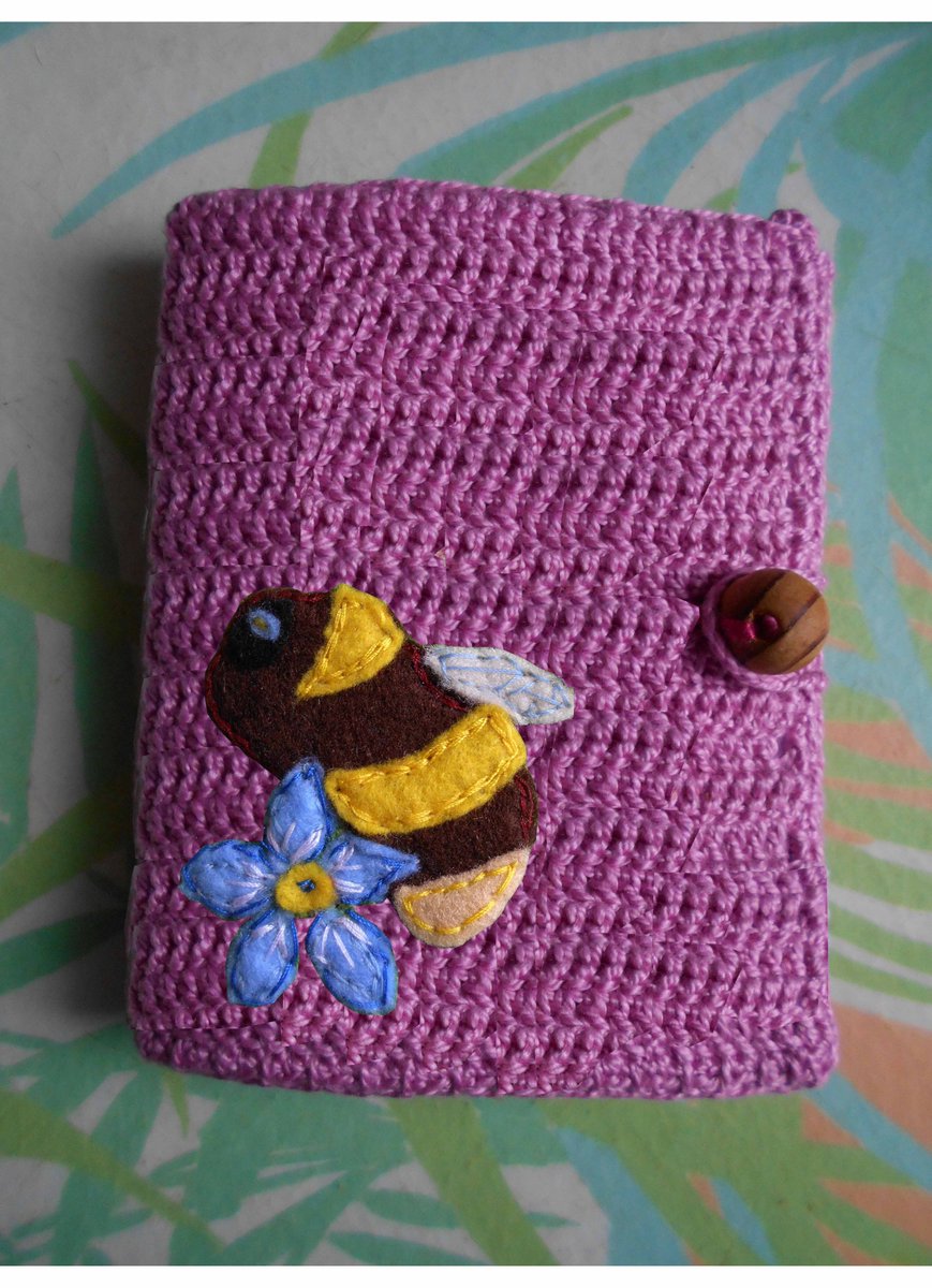 PrettyHops_Jump's tweet photo. Thank you for all the positive feedback you've given for our 'pink' bee journal. A unique gift/keepsake with crocheted covers (not sleeves). Completely made, cut, stitched, embroidered and bound by hand https://t.co/XHqYo8nxpC #womaninbizhour #craftfriday #usa https://t.co/x8oOKvEOYD