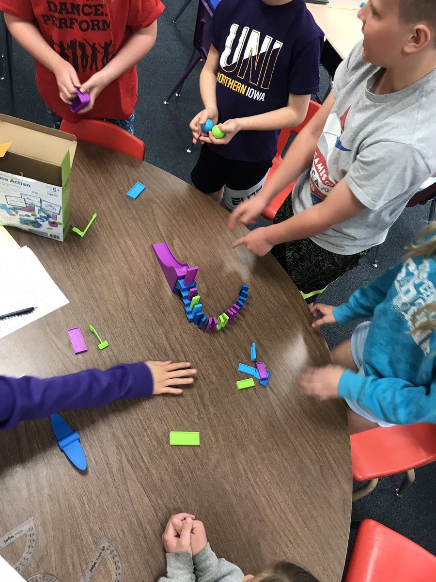 Our PTA is the BEST!!! Brain puzzles and STEM exploration activities for indoor recess &amp; SEL spaces. Each 4th grade classroom got a set. Thank you all for supporting this organization and our classrooms!💙