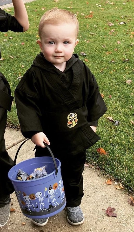 This is my cousin’s 3 year-old son, Callan

Earlier this week my cousin noticed he had a bit of a droopy eye and a head tilt. A scan revealed a mass. 

This little Irishman has been diagnosed with a terminal form of brain cancer known as DIPG.

If you can

gofundme.com/f/help-baby-ca…