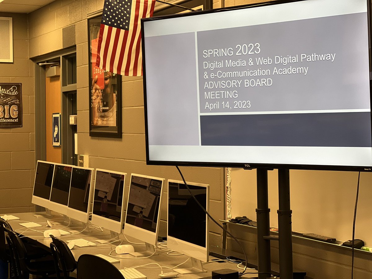 Olathe_eComm's tweet image. Thanks business partners for an incredible Digital Media, Graphic Design, Web Digital Pathway &amp;amp; @Olathe_eComm Spring Advisory Board meeting! Your insight into tech trends, colleges and portfolios is so valuable to our students. @Olathe21st @OlatheCTE @ChrisZuck @APCogswell