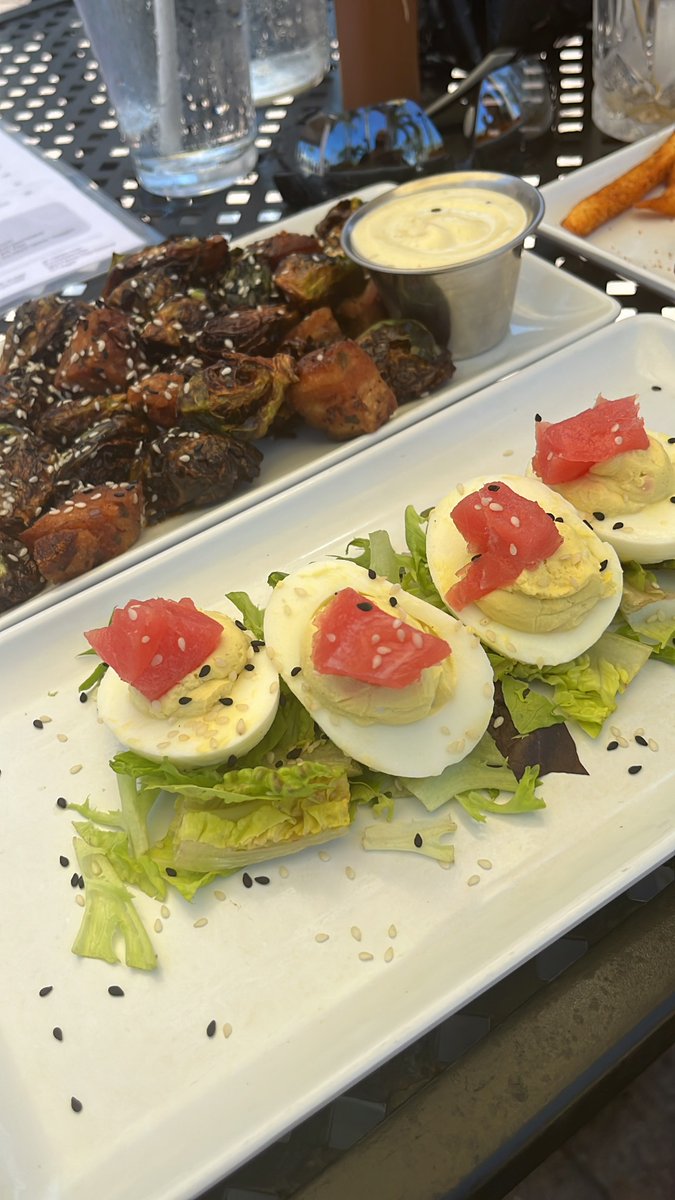 Alan Roberts on Twitter "Jungle Bird Tiki in Cape Coral may be the best restaurant in Florida"