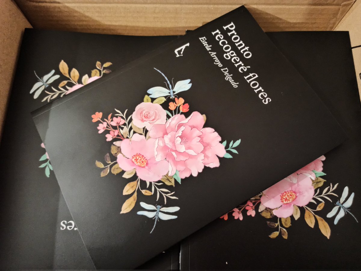 Me siento muy orgullosa de enseñaros un proyecto que me tiene enamorada.... MI LIBRO!!!!! 🥰🥰🥰🥰 
Me encantaría que llegase lo más lejos posible así que agradezco toda la difusión posible 🙏🏻🙏🏻 
PRONTO RECOGERÉ FLORES YA ES UNA REALIDAD!!!!!