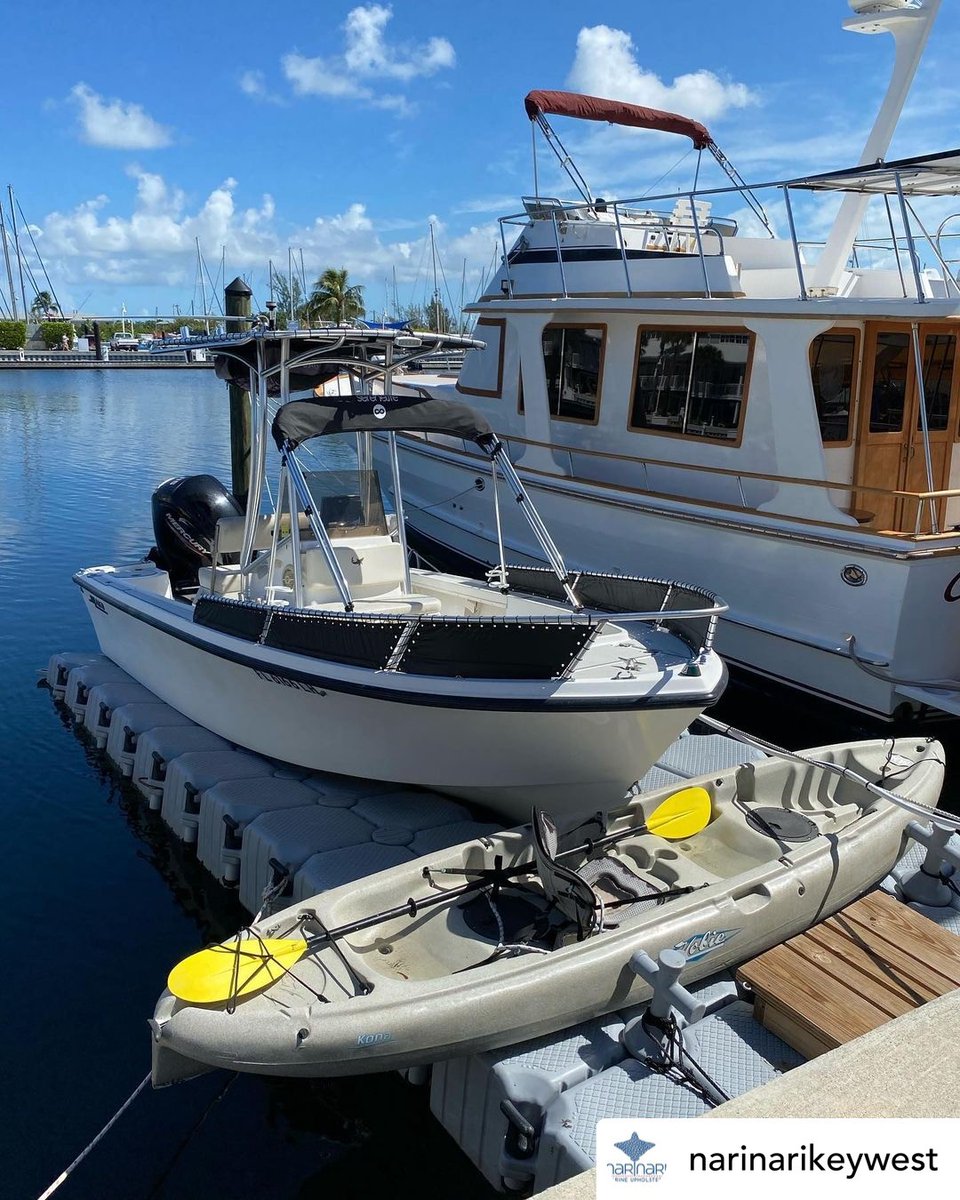 Narinari Marine, LLC made some sharp-looking custom splash guards with Black Weblon Regatta. 
.
.
#keywestboats #weblonregatta #herculite #makoboats #marineupholstery