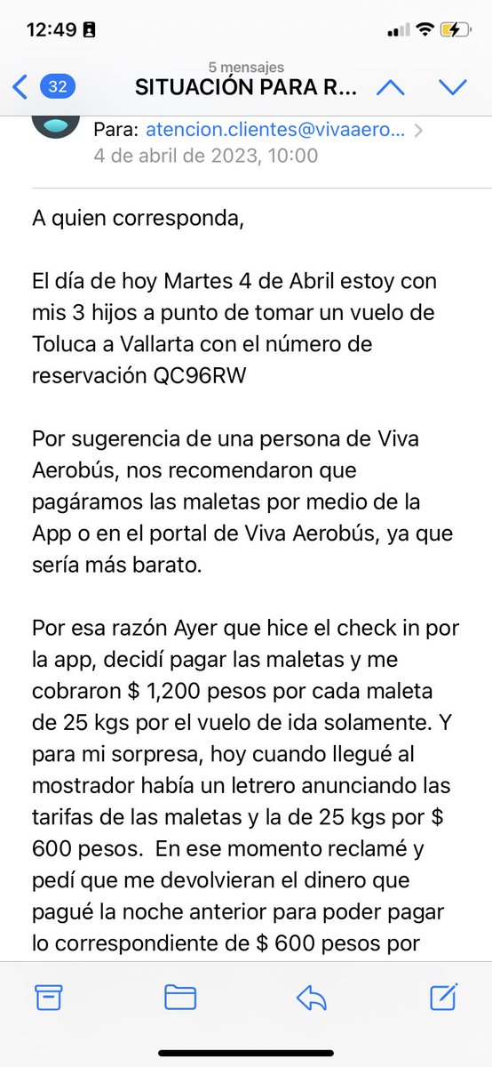 abysofer's tweet photo. @VivaAerobus 
Que decepción!  Era mi favorita pero después del robo que me hicieron, que NO contestan los mails correctamente y que evaden las preguntas, cayeron de mis ojos.
CUIDADO! Te engañan diciendo que sale más barato pagar maleta online, y en el aeropuerto cuesta la mitad. https://t.co/NUhcK5wZNl