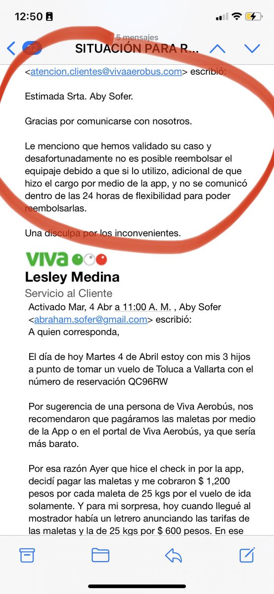 abysofer's tweet photo. @VivaAerobus 
Que decepción!  Era mi favorita pero después del robo que me hicieron, que NO contestan los mails correctamente y que evaden las preguntas, cayeron de mis ojos.
CUIDADO! Te engañan diciendo que sale más barato pagar maleta online, y en el aeropuerto cuesta la mitad. https://t.co/NUhcK5wZNl