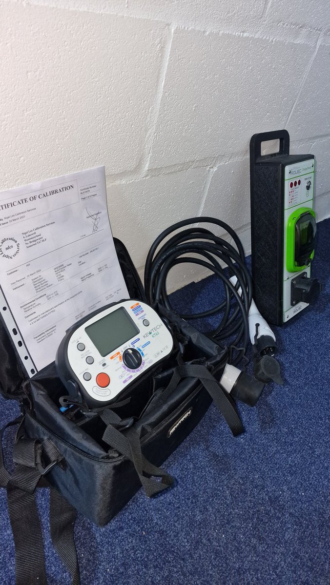 electrician_247's tweet photo. Made my night after a tough week working away. Coming back to this awesome donation of test gear from the legend @adielecsol
I said it on the podcast with @SulisElectrical today but sparks on twitter bar the odd couple are immense.
Have a great weekend all β€οΈ
#apprentice121 https://t.co/1yUONpir7Z
