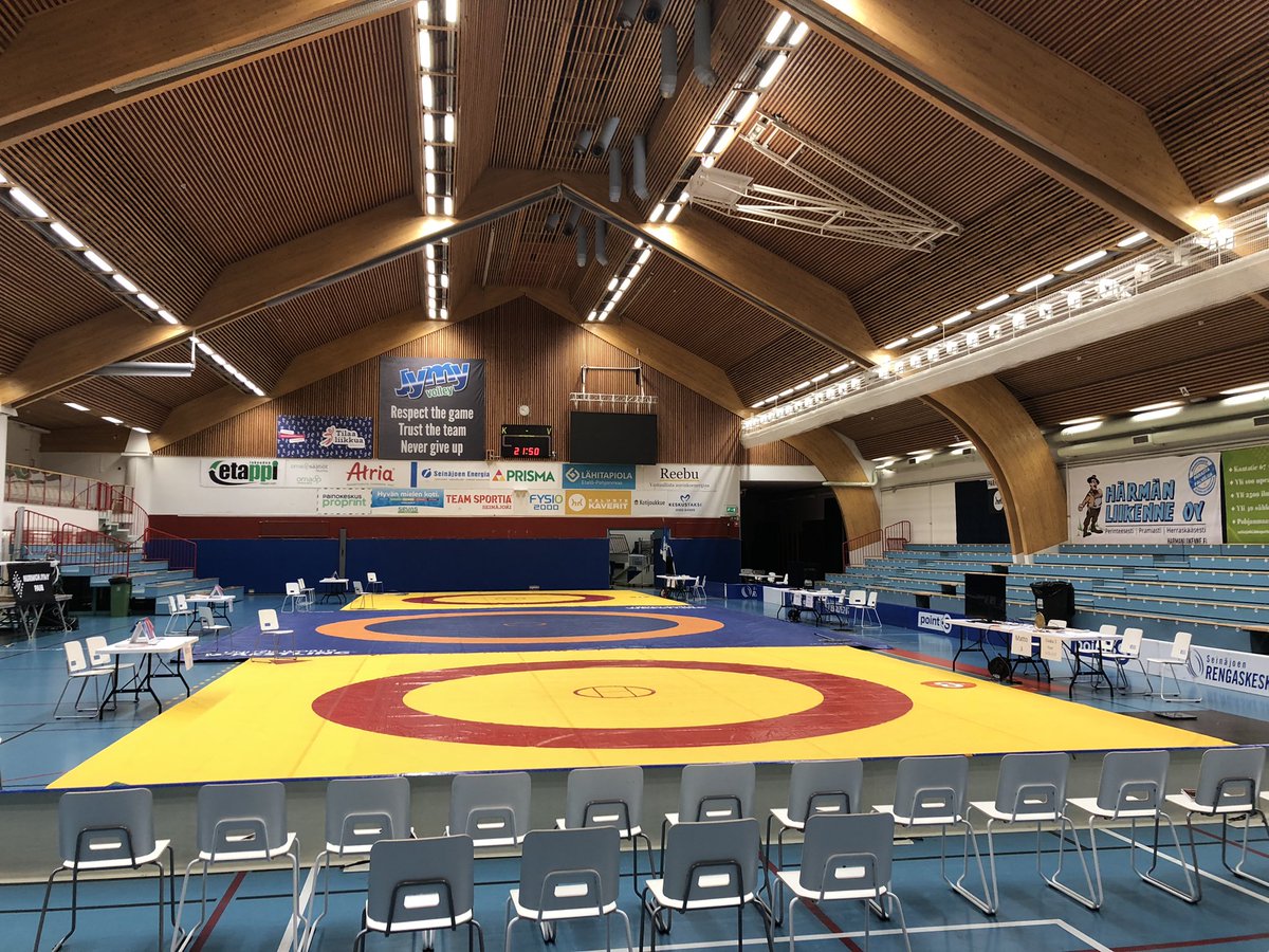 Iltapuhde ohi ja puitteet valmiit. Huomenna lauantaina 14.4.2023 Nurmon Jymyn painikisat 11.30 alkaen 170 kpl U17 painijaa molskilla <a href="/Sjkkaupunki/">Seinäjoen kaupunki</a>